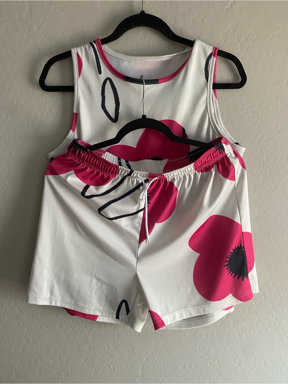 Retro Poppy Print Two Piece Lounge Set Tank and Shorts Cream Pink Large